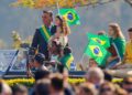 No 1º discurso do dia, opositores veem Bolsonaro fazer novas ameaças à democracia