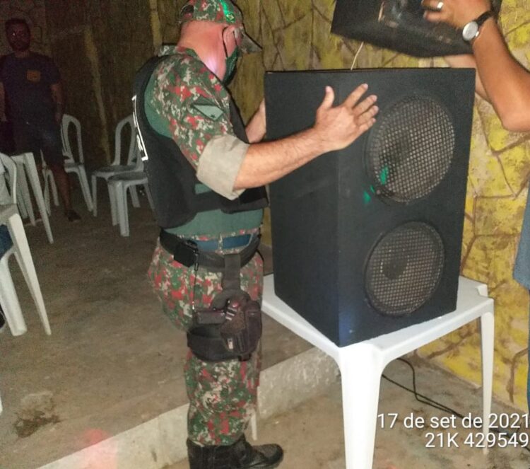 “Pagodão” é fechado pela polícia por poluição sonora e dono multado em R$ 5 mil