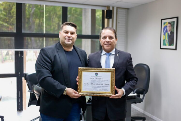 Deputado e presidente do Sindimóveis dialogam sobre altas taxas dos cartórios em MS