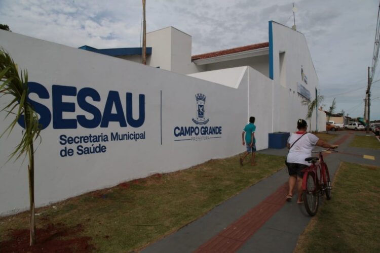 Unidade de saúde está há 4 dias sem energia, dificulta atendimento e vacinas são realocadas
