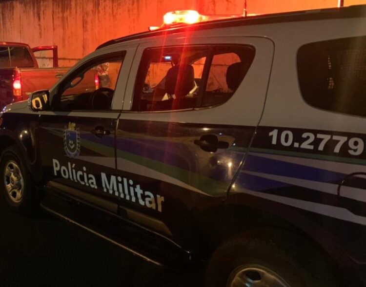 Homem põe fogo na própria casa, após esposa impedi-lo de trocar botijão em drogas