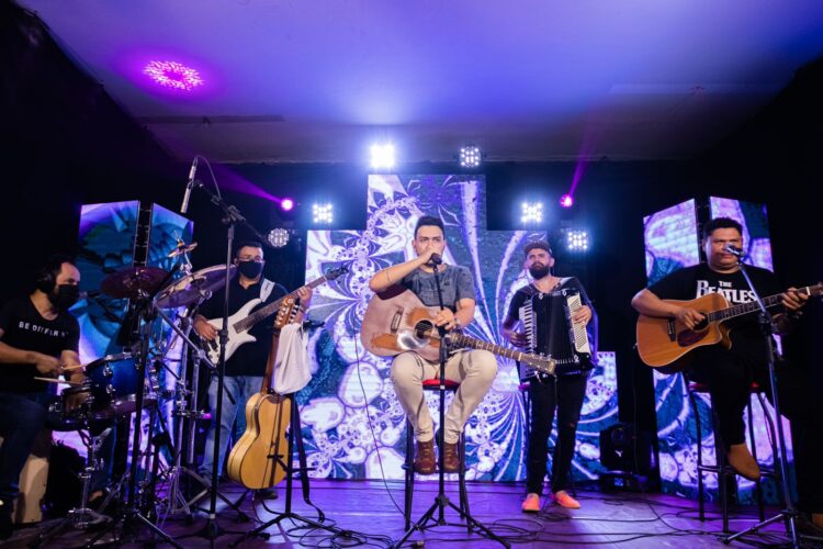 Novo hit de Max Henrique alcança mais 50 mil visualizações no YouTube