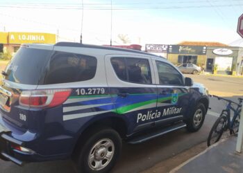 Filho bate com marreta e pedaço de pau na cabeça da mãe de 78 anos e vai preso em MS
