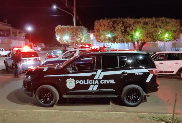 Jovem é preso por manter esposa em cárcere e a incentivar a cometer suicídio