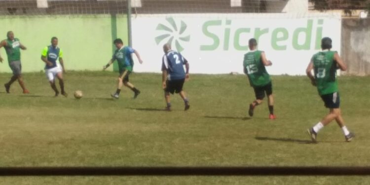Domingo foi dia de futebol amador em 2 bairros mostrando a força do esporte de periferia