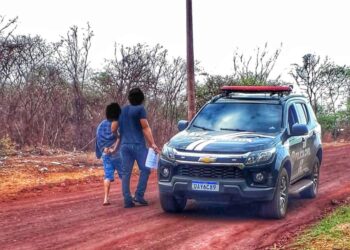 Polícia prende 4 homens por execução em tribunal do crime ocorrido em MS