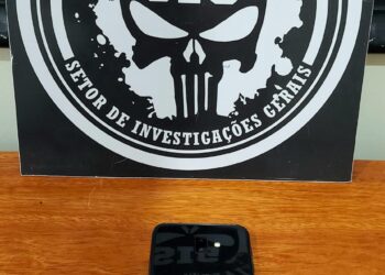 Presidiário compra celular de dentro da cadeia pra namorada, ela se dá mal e acaba presa em MS