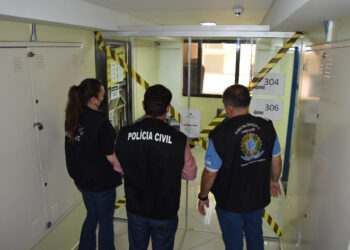 Empresa de consórcio é interditada e 7 são autuados por propaganda enganosa na Capital