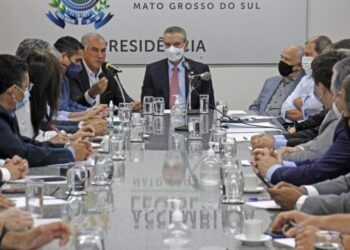 Aprovado na Assembleia, projeto que reduz imposto da conta de luz segue para sanção do governador