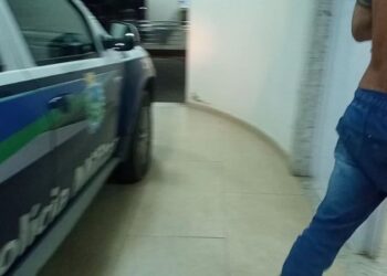 Cantor esfaqueia parceiro de dupla que chamou sua atenção porque ele usava crack