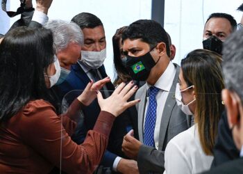 Ministro da CGU passa a investigado após ataque a Simone Tebet na CPI