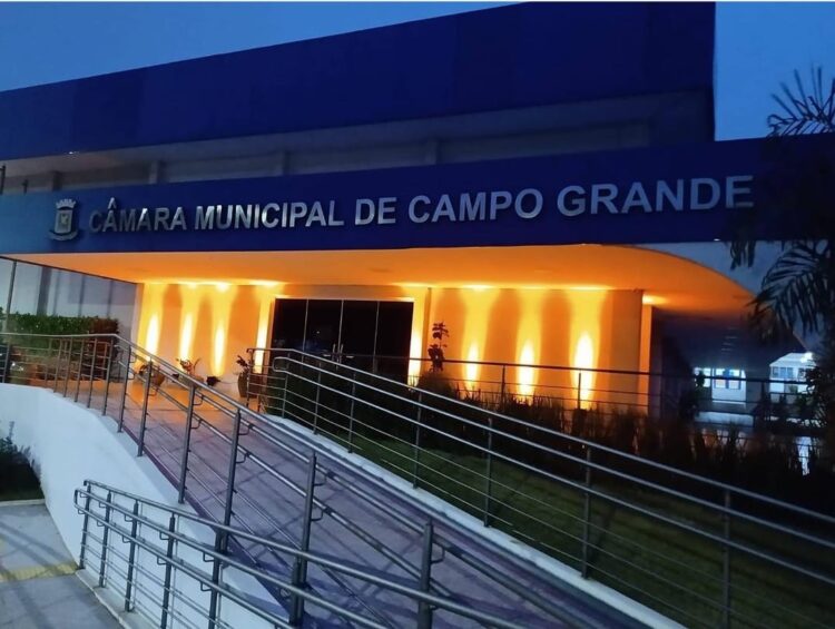 Luzes da Câmara ficam amarelas em alusão ao Mês de Prevenção ao Suicídio