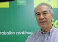 Reinaldo Azambuja entrega cartões de programa social e autoriza obras em Miranda