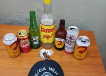 Polícia leva adolescentes com “maconhinha” e Jamel em festa direto pra ver a família na delegacia