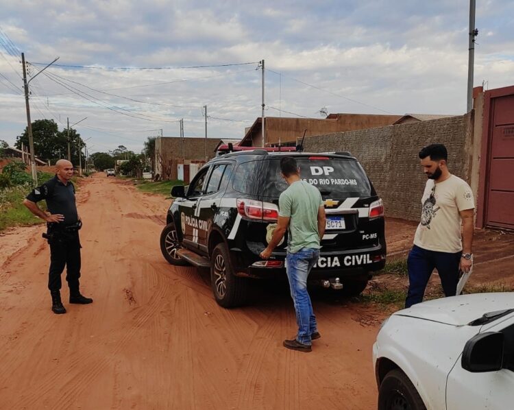 Mulher consegue pelo WhatsApp pedir ajuda para sair de cárcere privado em Ribas do Rio Pardo