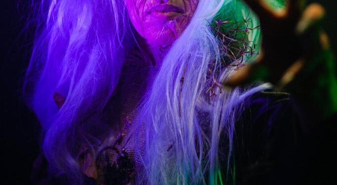 História da “Bruxa da Sapolândia” vira rock pesado com clipe a ser lançado no Halloween