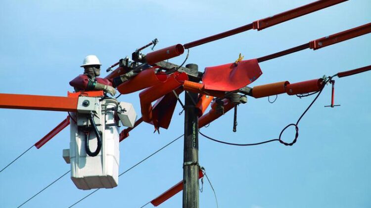 Bairros vão completar mais de 48hrs sem energia e alimentos começam a estragar na Capital
