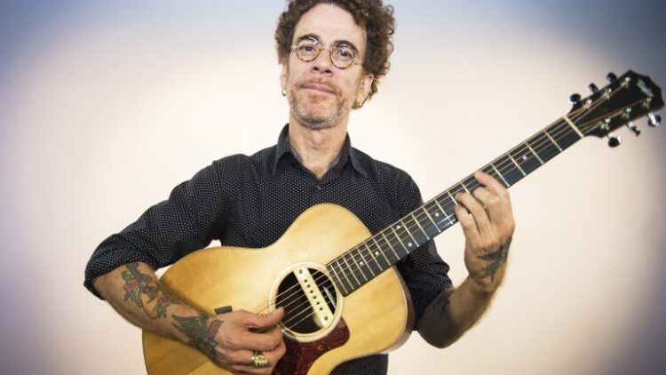 Shows movimentam Outubro e Nando Reis faz apresentação de “grátis” na Capital