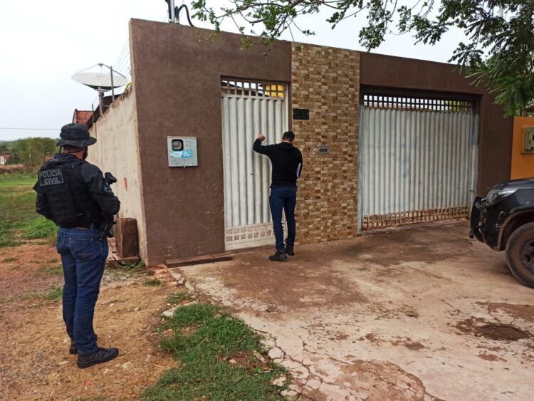 Polícia prende homem que atropelou, desceu do carro e matou outro a facadas em Corumbá