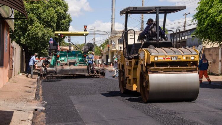 Projeto de desenvolvimento levará 200 km de asfalto novo a todas as regiões da Capital