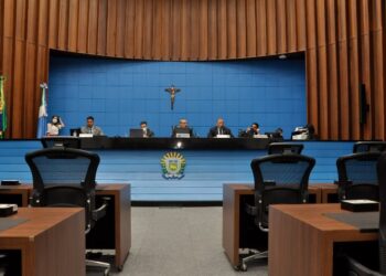Deputados devem votar dez projetos nesta quarta-feira na ALMS