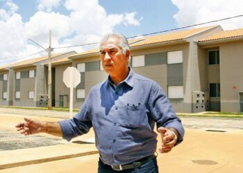 Ao entregar moradias no interior, Reinaldo diz: “governar é isso, atender as necessidades”
