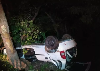 Dois idosos morrem em capotamento na BR-262 entre cidades de MS; uma pessoa ficou ferida
