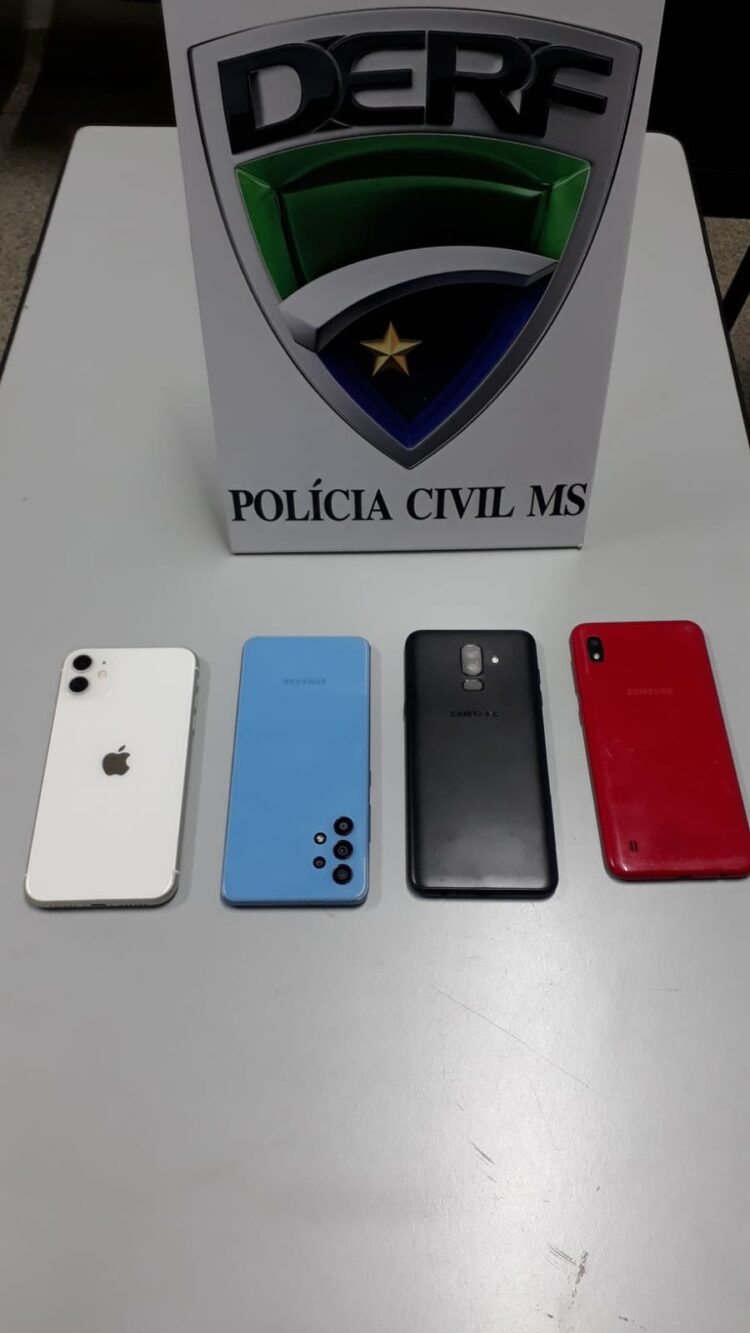 Polícia encontra receptor com diversos celulares roubados no Jardim Colorado