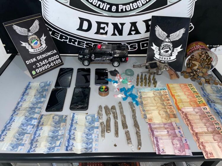 Na Vila Danúbio Azul, idoso de 61 anos e filha são presos por tráfico de drogas na Capital