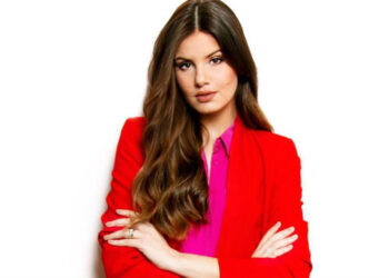 Globo demite Camila Queiroz do elenco de Verdades Secretas 2