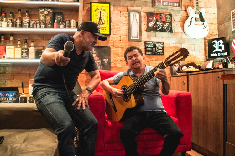 Rionegro e Solimões anunciam participações de Gusttavo Lima, Henrique e Juliano e Jorge e Mateus no novo DVD