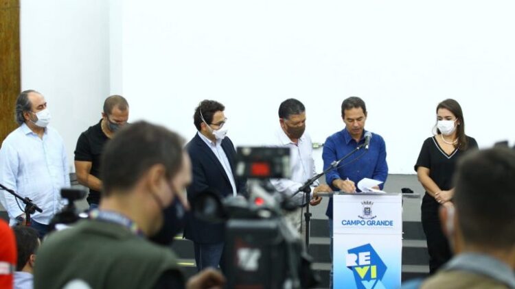 Marquinhos Trad zera o reajuste no IPTU para compensar os efeitos da Pandemia na Capital