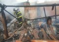 Casa é incendiada e fica destruída em MS