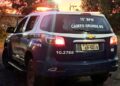 Marido tenta matar esposa que sofre distúrbio mental com faca em lanchonete da Capital