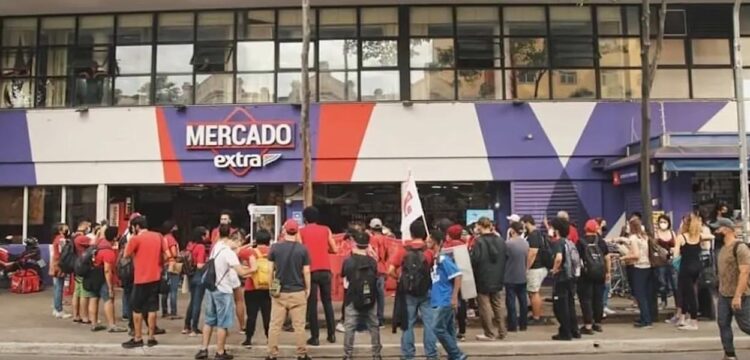 Supermercados são ocupados em nove estados. É o “Natal Sem Fome”