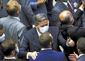 O acordão do Centrão com a esquerda