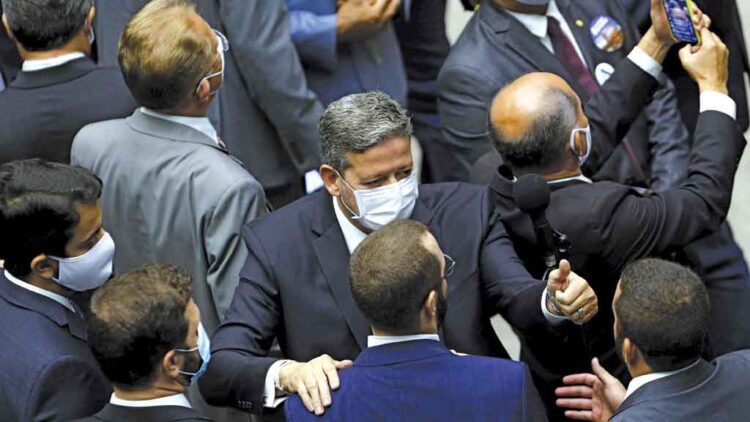 O acordão do Centrão com a esquerda