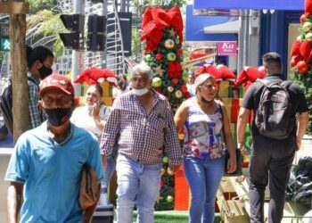 Governo quita 13° dos servidores e injeta R$ 211 milhões na economia; comércio comemora