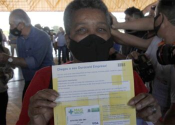 Dia M: Governo entrega 7 mil cartões do Mais Social nesta quarta-feira