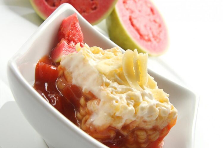 Aprenda a fazer receitas de sobremesas com macarrão instantâneo para o Ano Novo