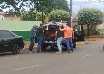 Idoso tem morte súbita durante assalto e polícia prende os dois ladrões