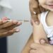 Secretários de saúde aprovam decisão do governo de não exigir pedido médico para vacinação de crianças