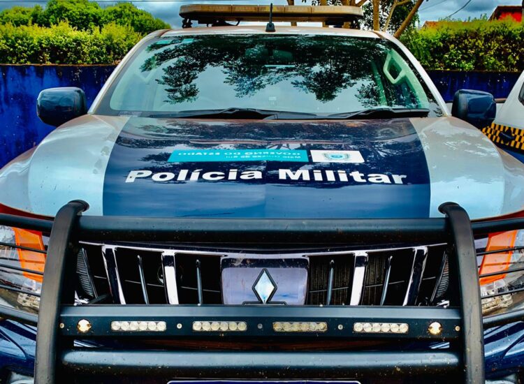 Homem é preso pela PM após agredir esposa com cabo de vassoura em Dourados
