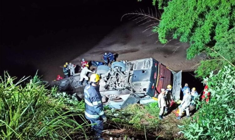 Brasil registra mais um acidente com ônibus: 5 mortos e 40 feridos na BR-153