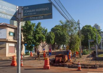 Reviva antecipa fechamento de via para execução de drenagem na Capital