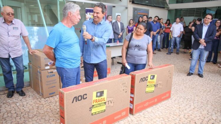 Prefeitura sorteia 24 prêmios do concurso do IPTU em 2022: 3 automóveis 0km