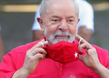 Ipec: Lula venceria no primeiro turno com 56% dos votos válidos