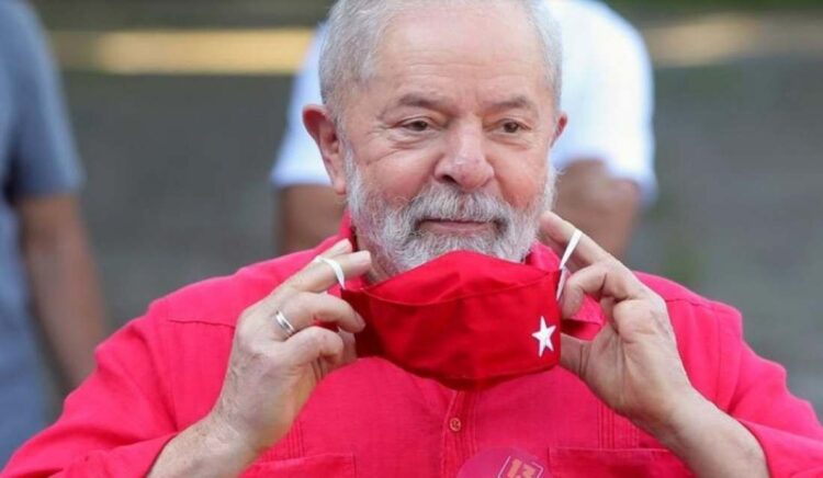 Ipec: Lula venceria no primeiro turno com 56% dos votos válidos