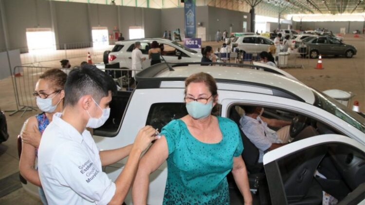 Quem tomou 2ª dose até 10 de agosto já pode tomar dose de reforço contra Covid na Capital
