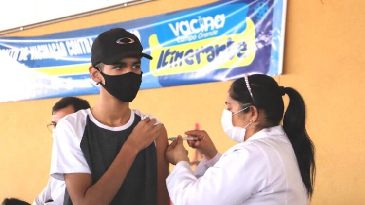 Com Itinerante na Popular, Prefeitura abre 40 pontos de vacinação da 1ª, 2ª e 3ª  dose contra Covid